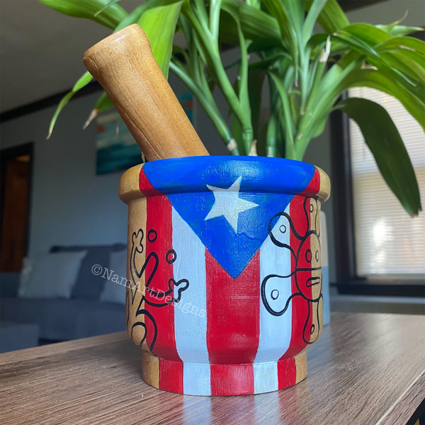 La Isla Taina Pilon